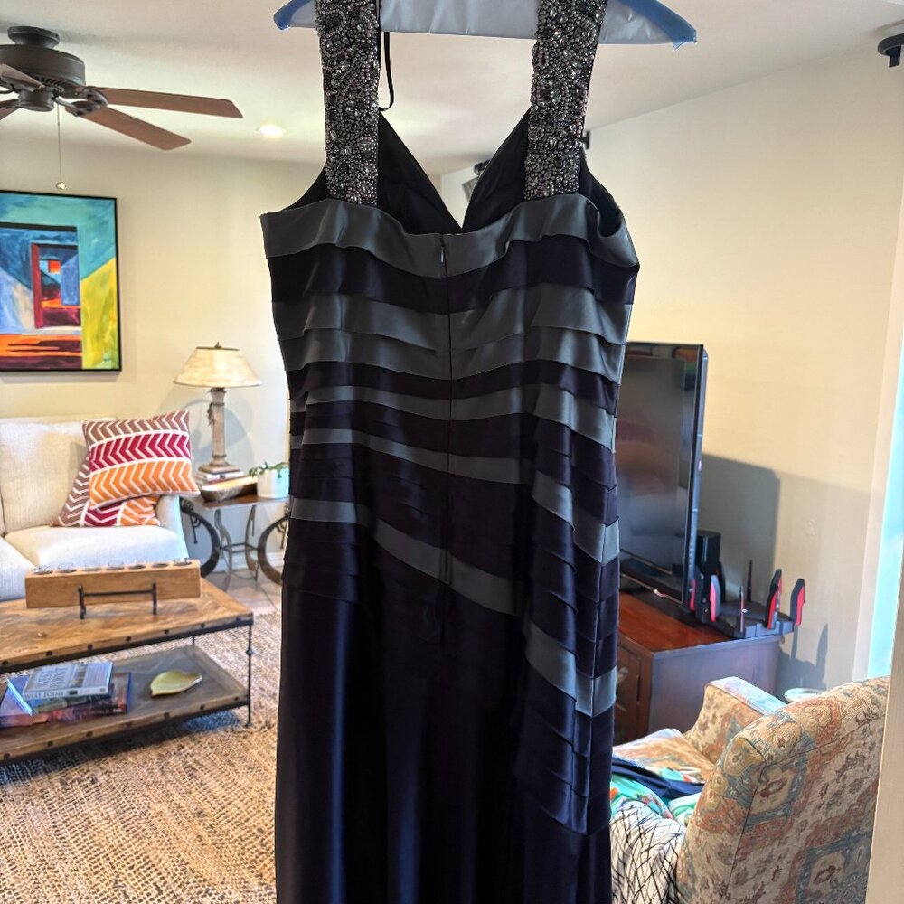 VM Collection Size 8 2-piece long dress royal purple with a bit of gray